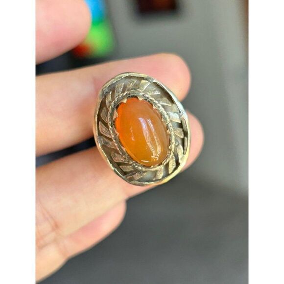 Estate Ladies 14k Gold Orange Gemstone Ring - Picture 10 of 13